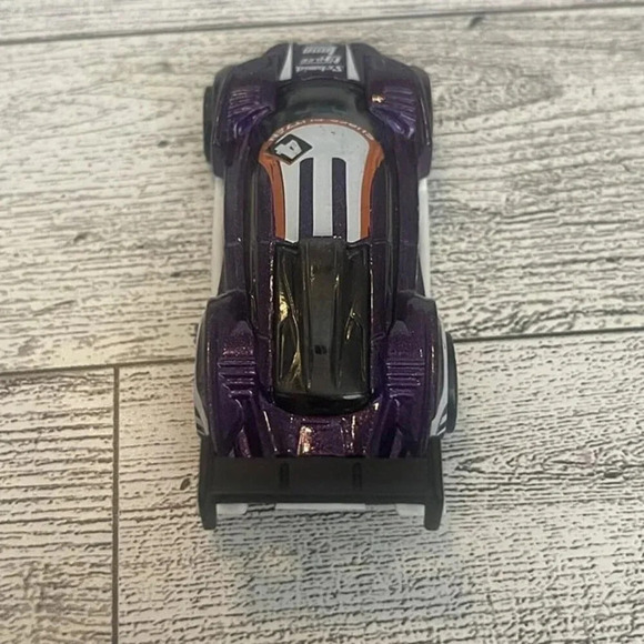 2010 Mattel Hot Wheels Super Biltzen Collectable Scale 1:64 - Picture 5 of 10
